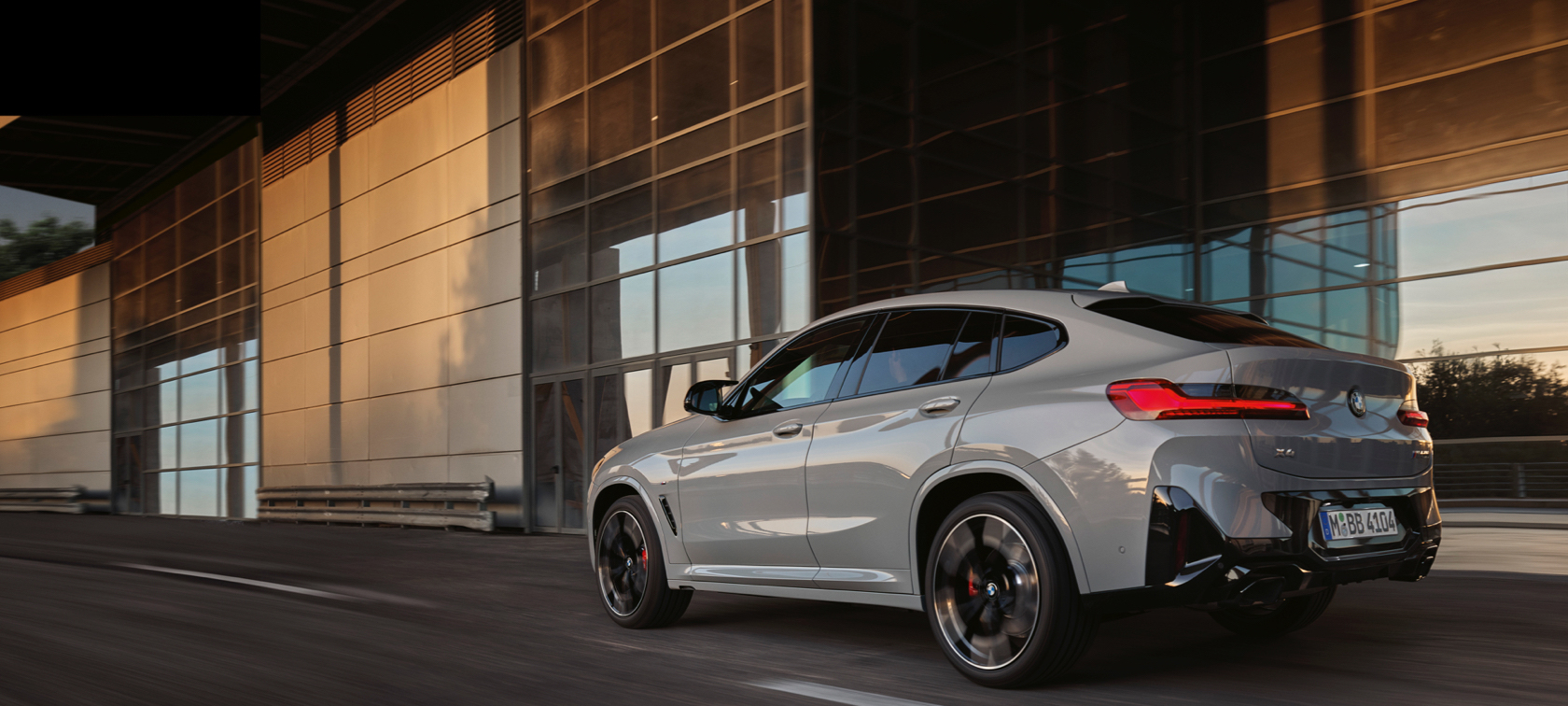 BMW X4 G02 Brooklyn Grey side view 2021